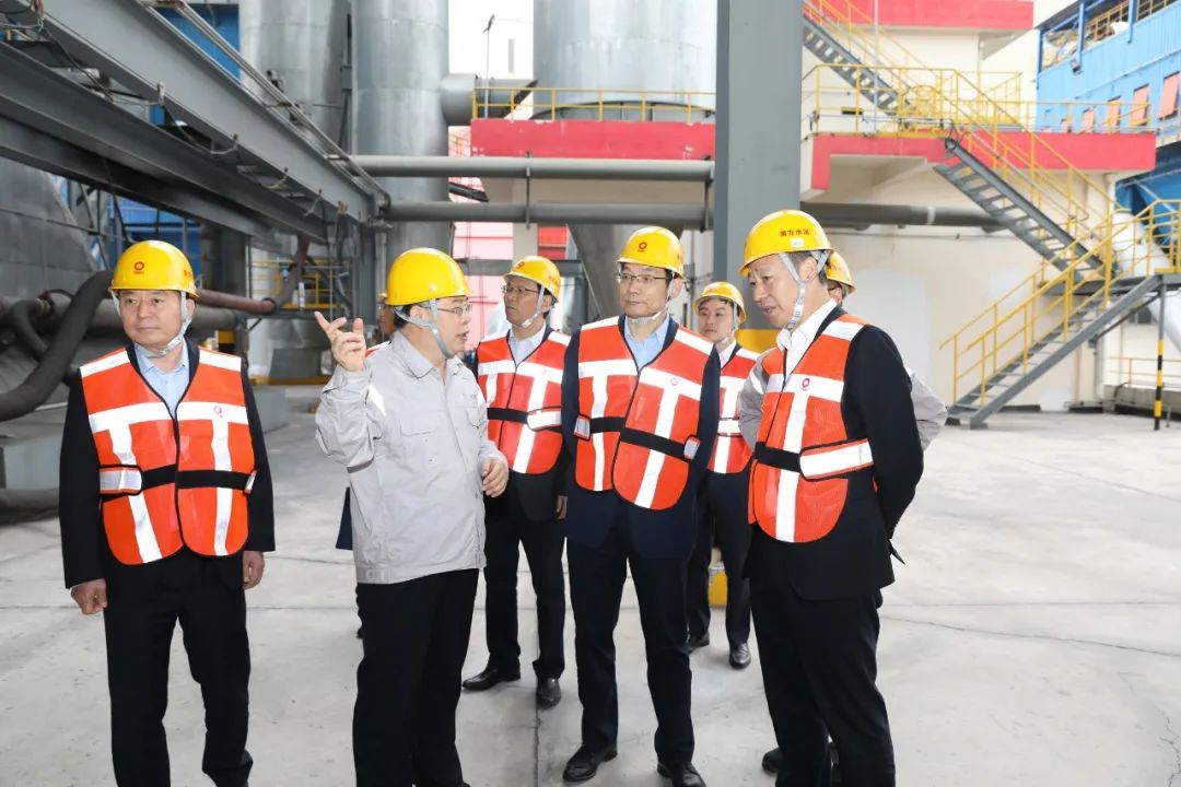 二十大精神進基層 | 周育先到集團在杭企業(yè)宣講黨的二十大精神并作調(diào)研指導